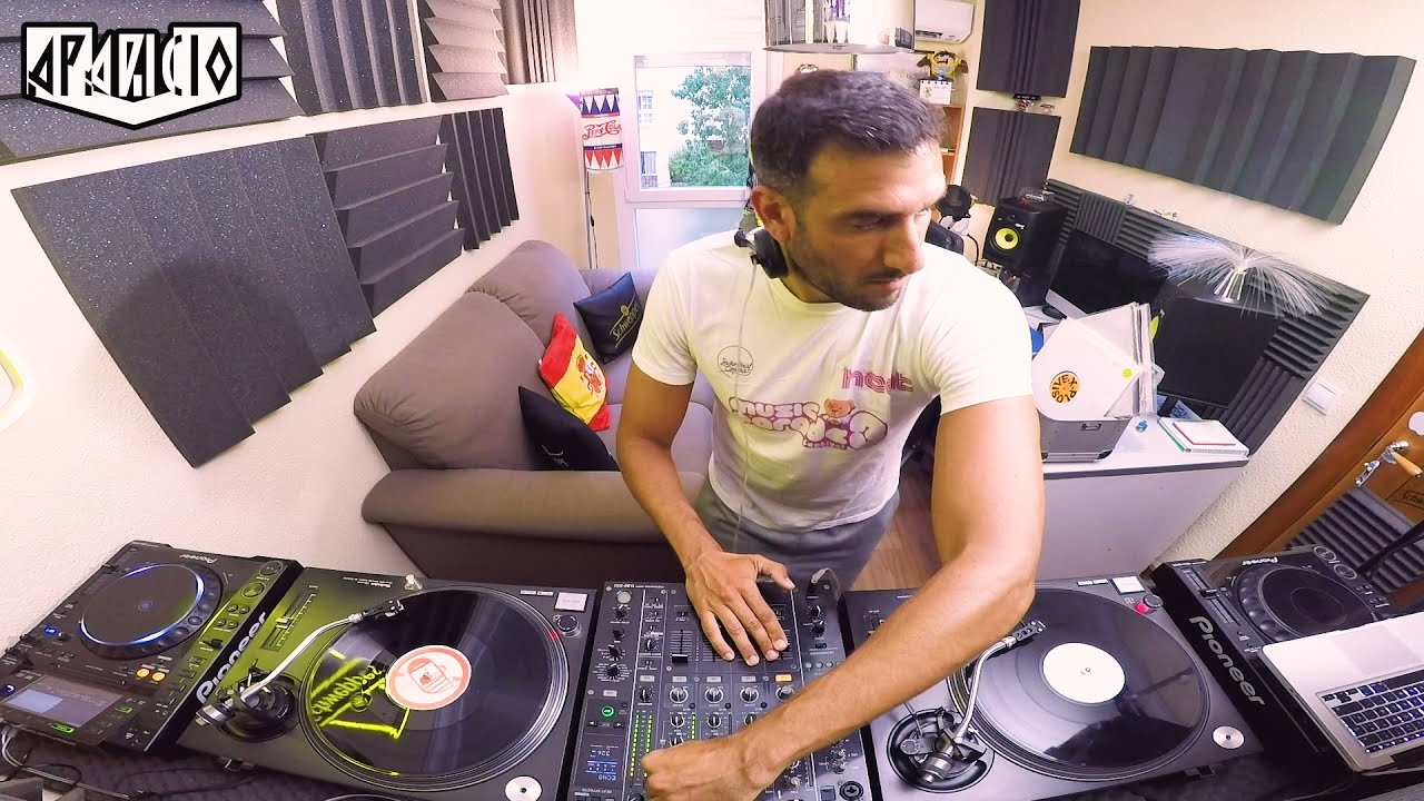 V. Aparicio :: Gold Vinyl Series #08 [Retro Break Melodico]