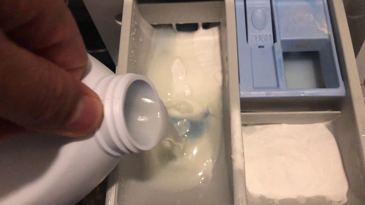 LG Front Loading Washing Machine Sanitize Option - How to Wash White Towels and White Clothes.