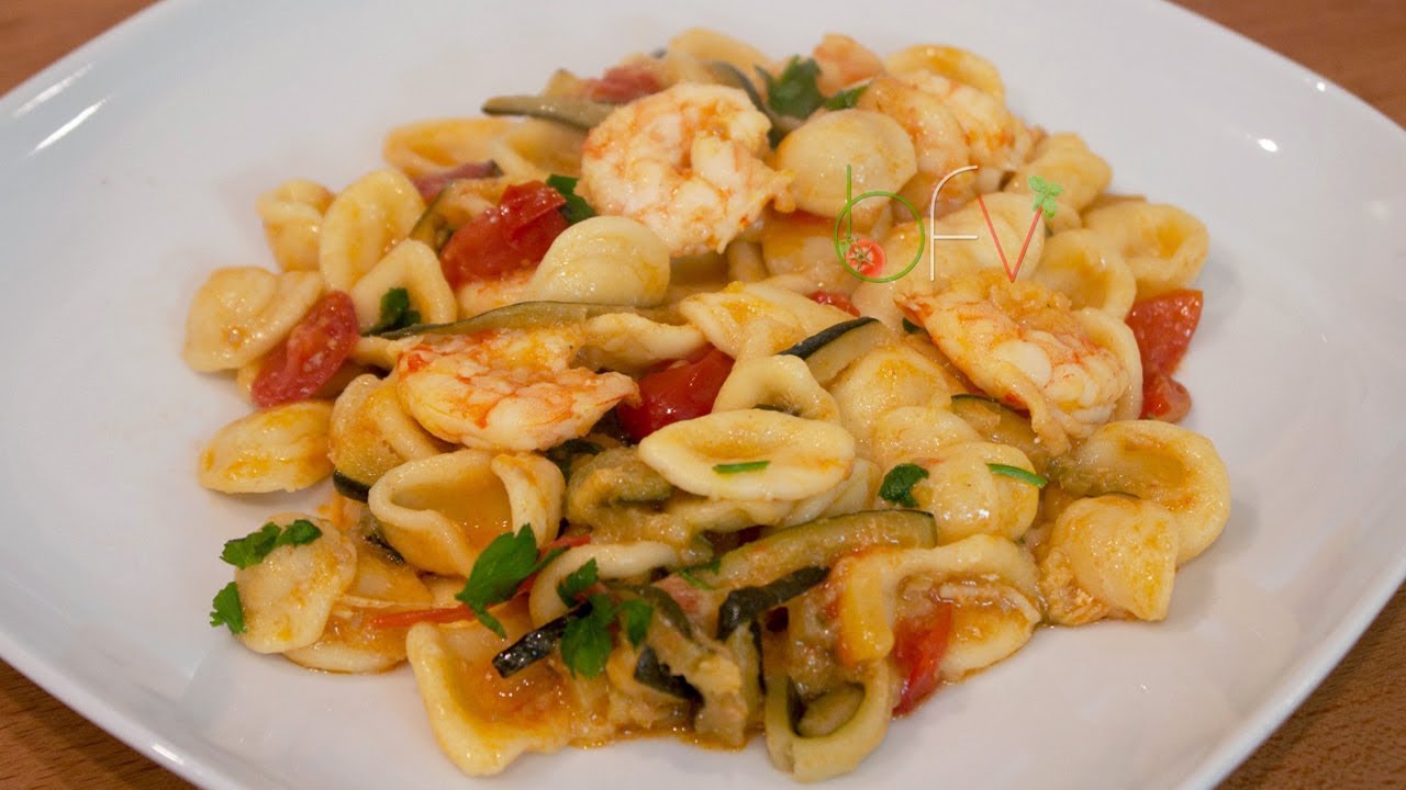 PASTA CON GAMBERI, ZUCCHINE E POMODORI DATTERINI- Buono Facile Veloce