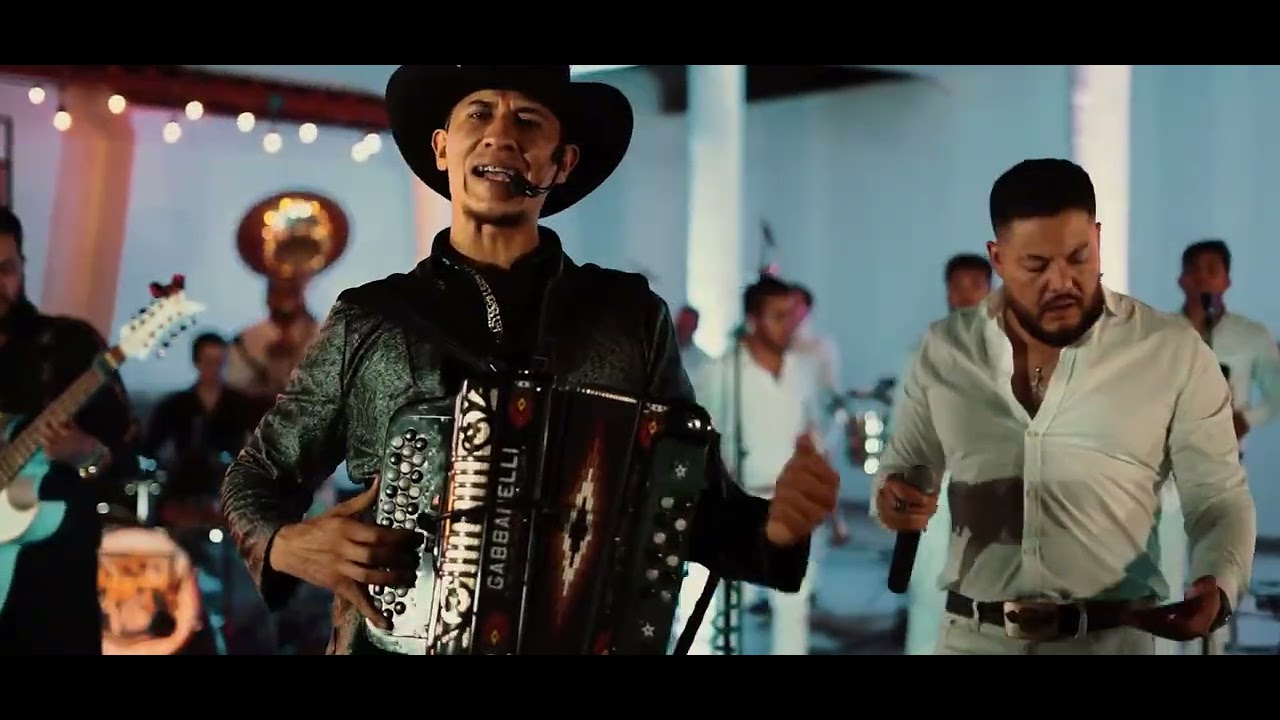Popurri de Chalino Sánchez - La Zacatecana Banda Karey 