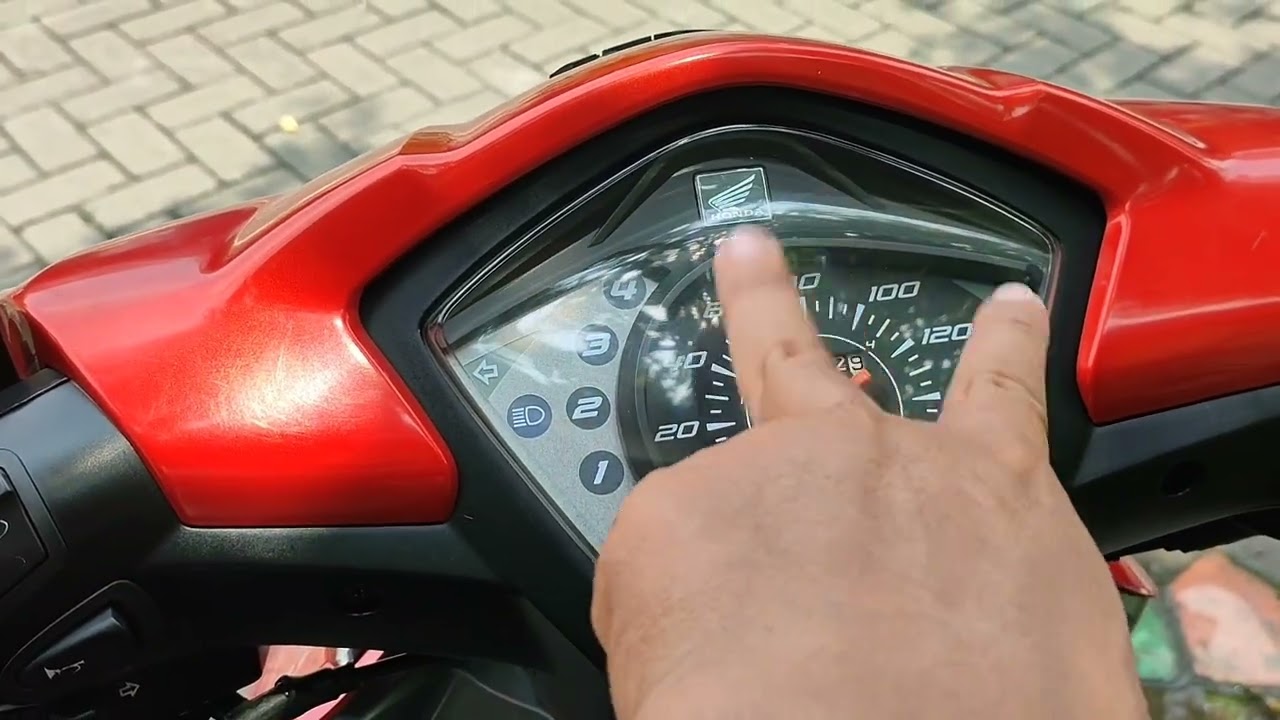 REVIEW DETAIL HONDA REVO ABSOLUTE DX (Tipe Tertinggi)🆚REVO ABSOLUTE SPOKE (Tipe Terendah)❗❗