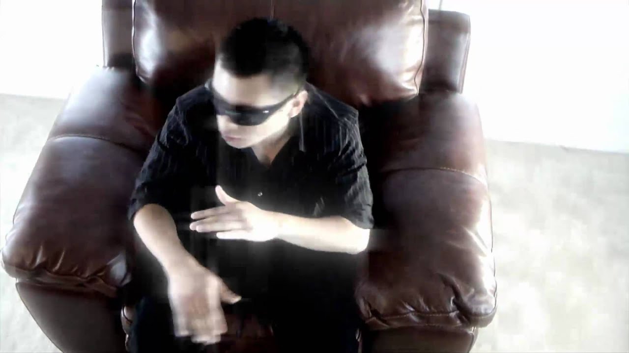 Logo and Duce Khan feat Tori Heu-Npau Suav (Dreams)