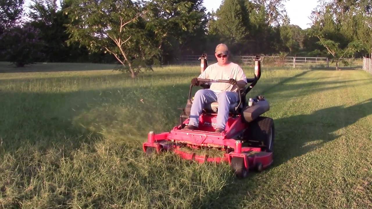 CUTTING TALL, THICK GRASS WITH GRAVELY PRO RIDE