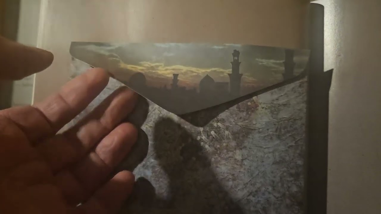 Pop up books: Griffin and Sabine Letter example 3