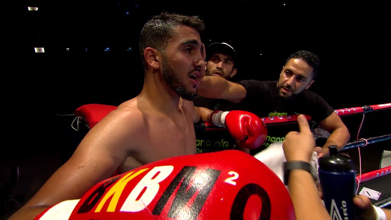Badr Houdoe (Morocco) VS Jos Gouweloos (The Netherlands) Fighting rookies antwerp 17.09.2016