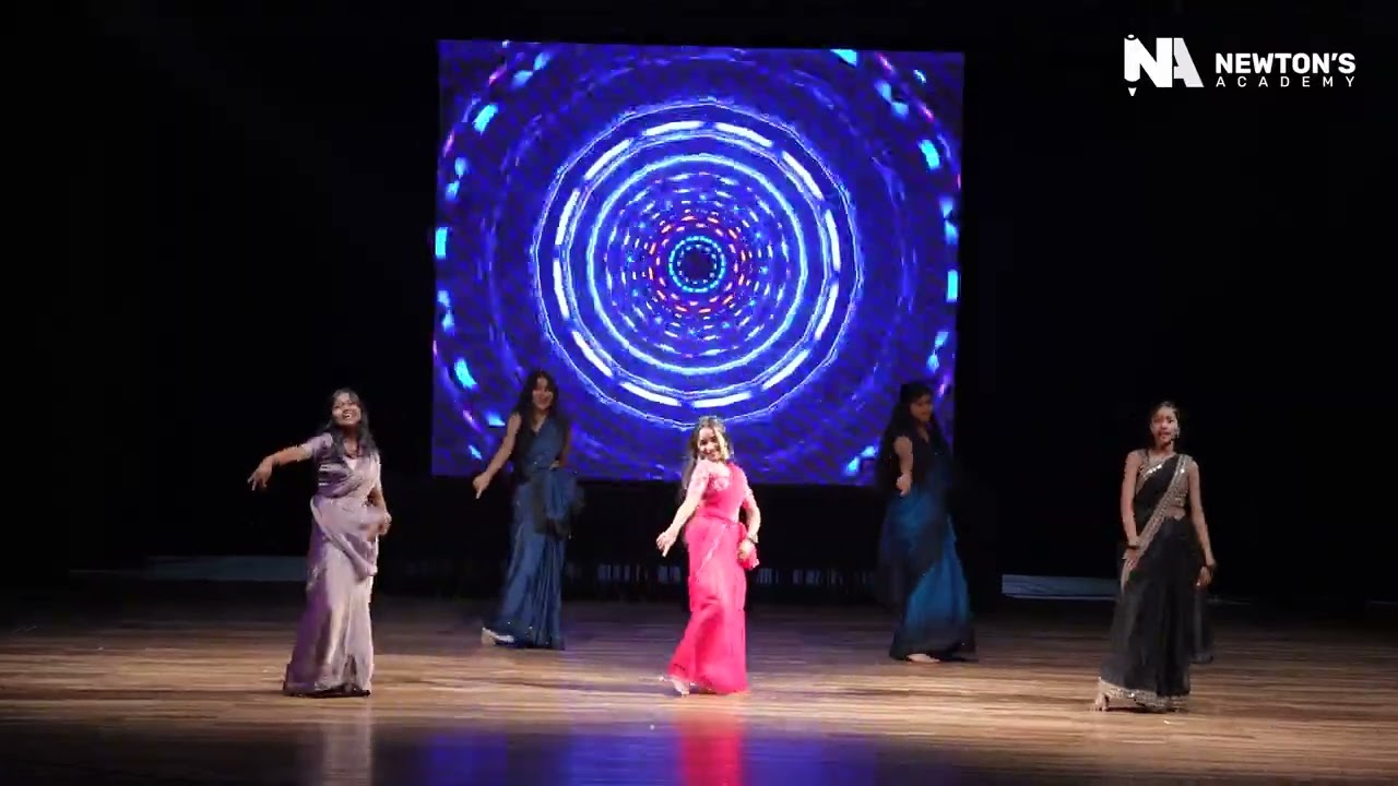 Bollywood dance by 11th Sci girls | Newton's Academy | Annual Day | Aaghaz 2025