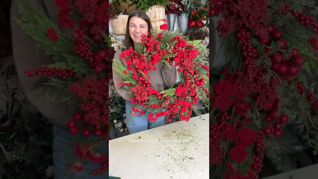 Make a red berry Christmas wreath order with me! &hearts;️🎄