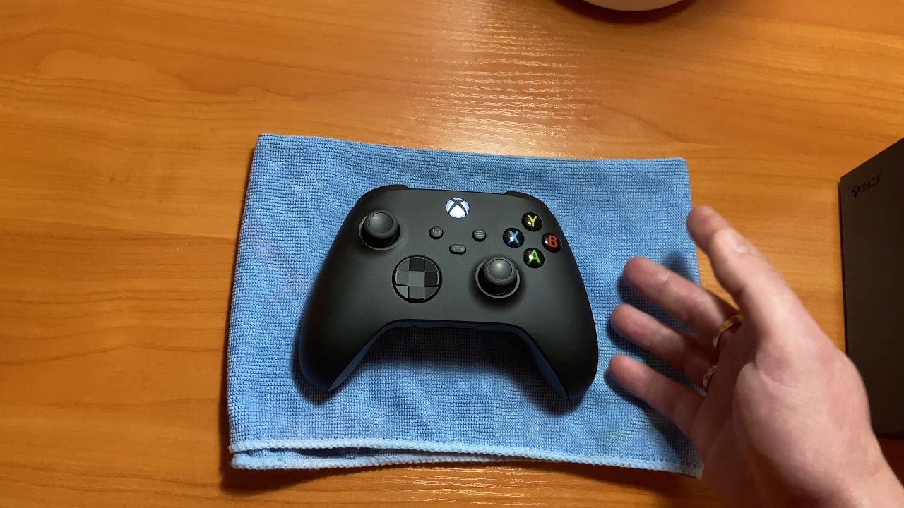 Xbox Series X, о аккумуляторах и геймпаде.