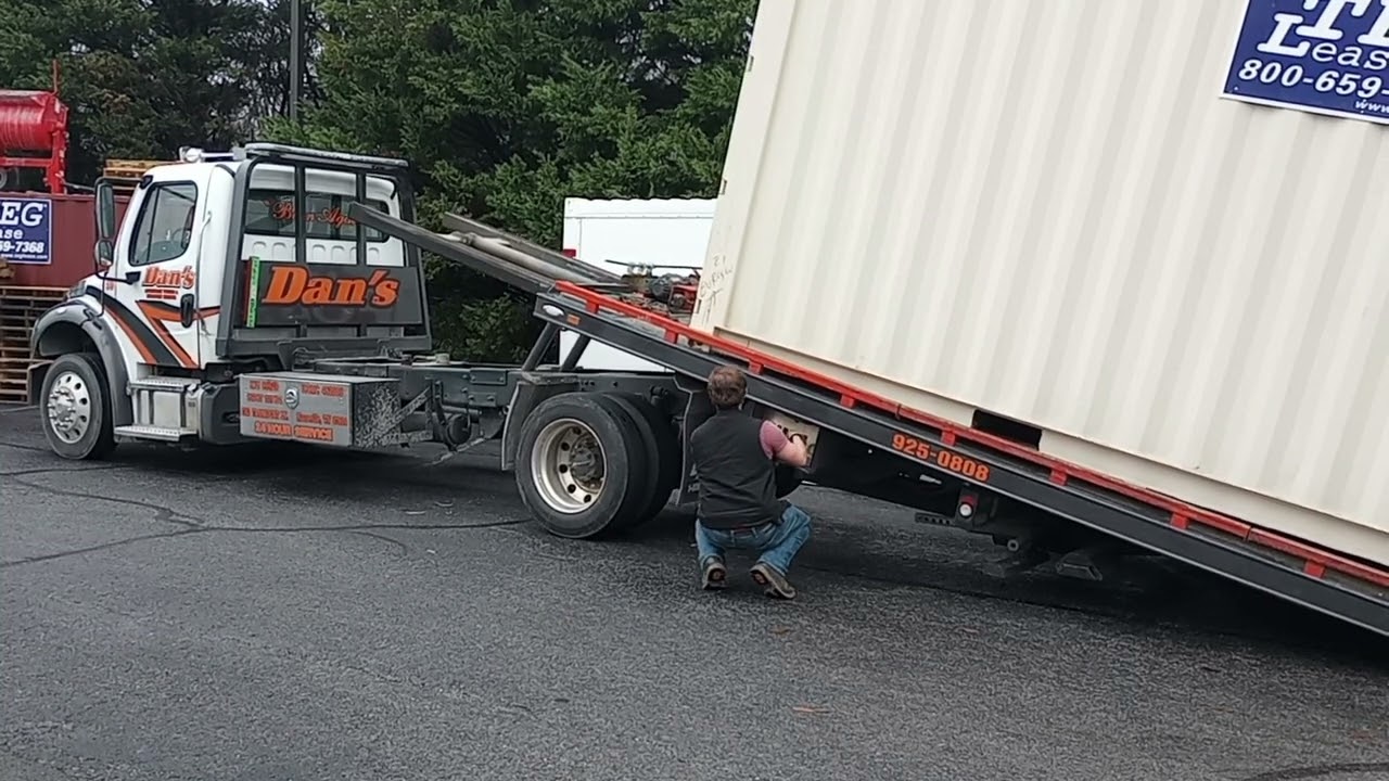 Roll-Back Container delivery