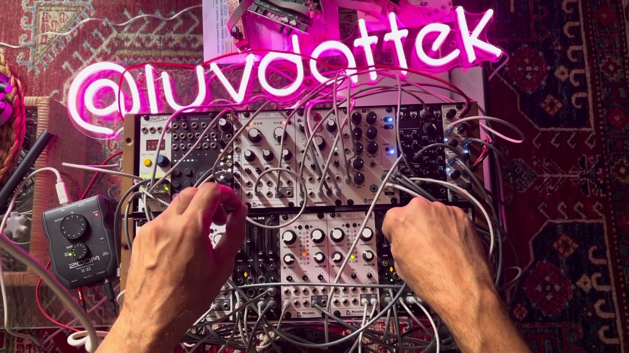 107 deep house jam after a slight evolution of my Eurorack system