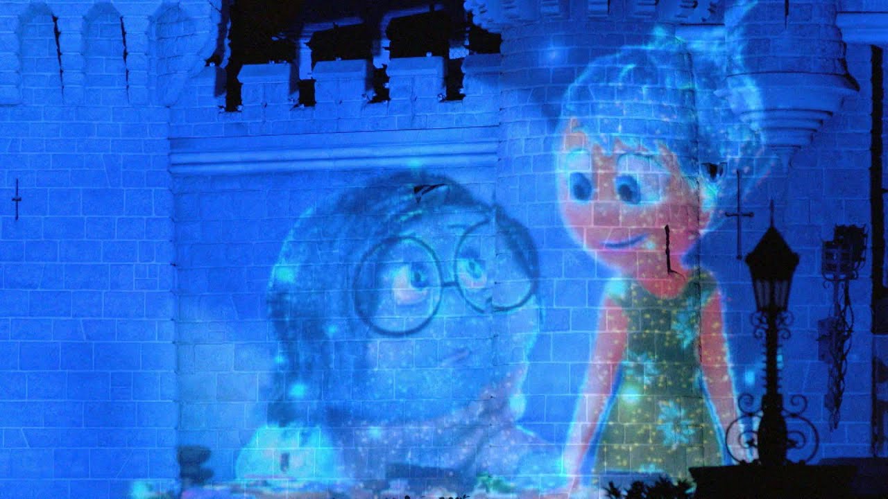 The &ldquo;Disney in the Stars&rdquo; Fireworks Spectacular With All-New Castle Projection (Highlights)