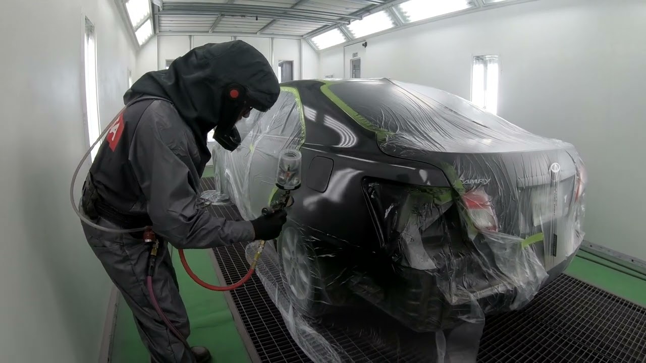 Toyota 1G3 using Glasurit 100, couldn't be easier.
