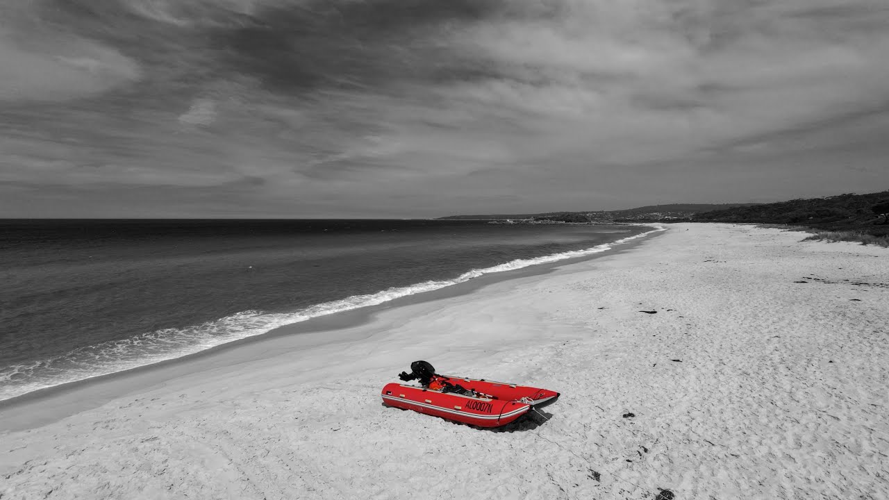 Swincart Beach, little red boat. Filmed with Mavic Air. 