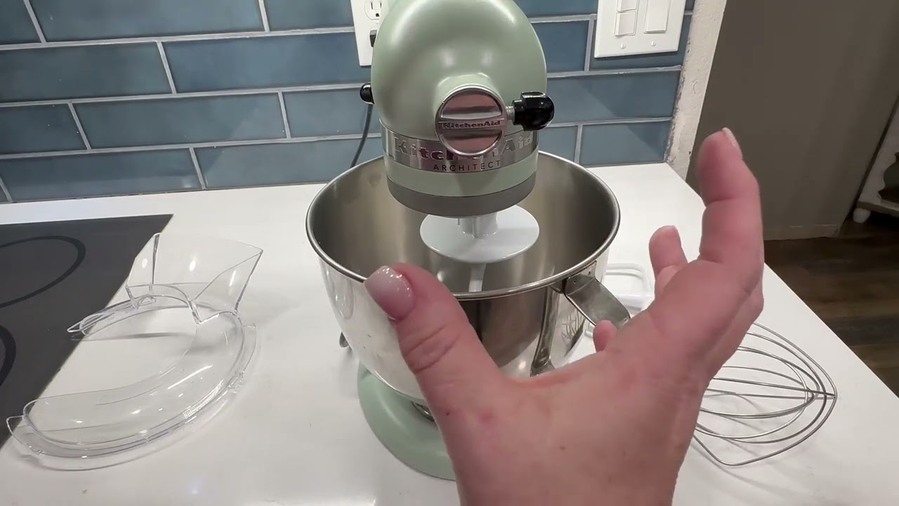 KitchenAid Artisan Series 5 Quart Tilt Head Stand Mixer Review, An awesome and serious kitchen tool