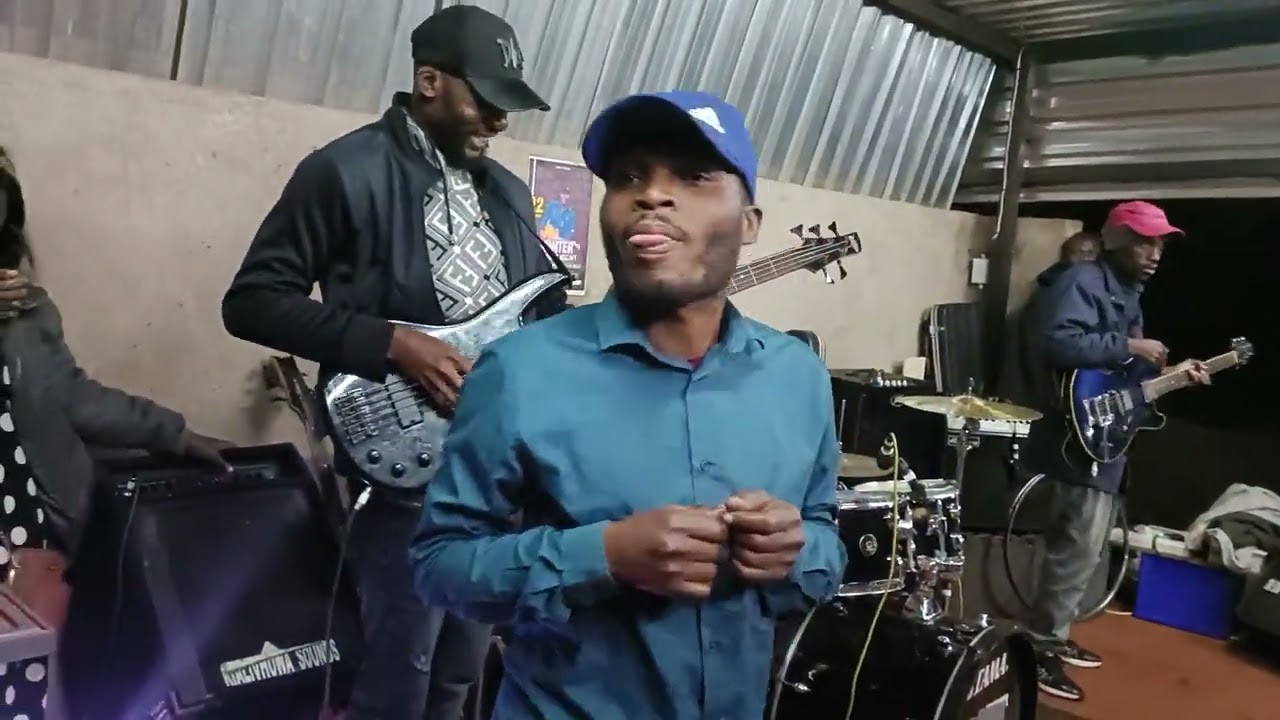 ZOZO and sengere super beat kudzhoni live performance at mukula Jackson city