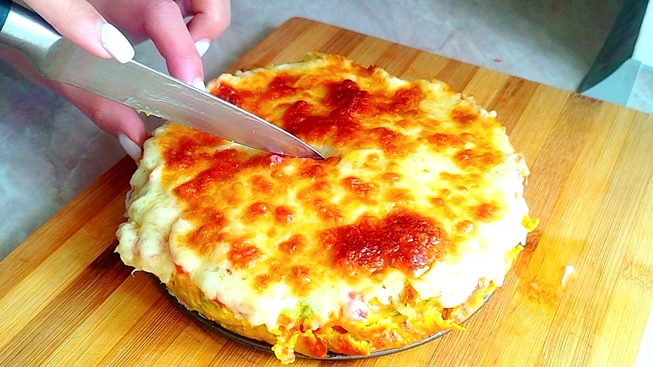 Просто натрите на терке 2 картофелины! Невероятно вкусно! Лучше, чем пицца!