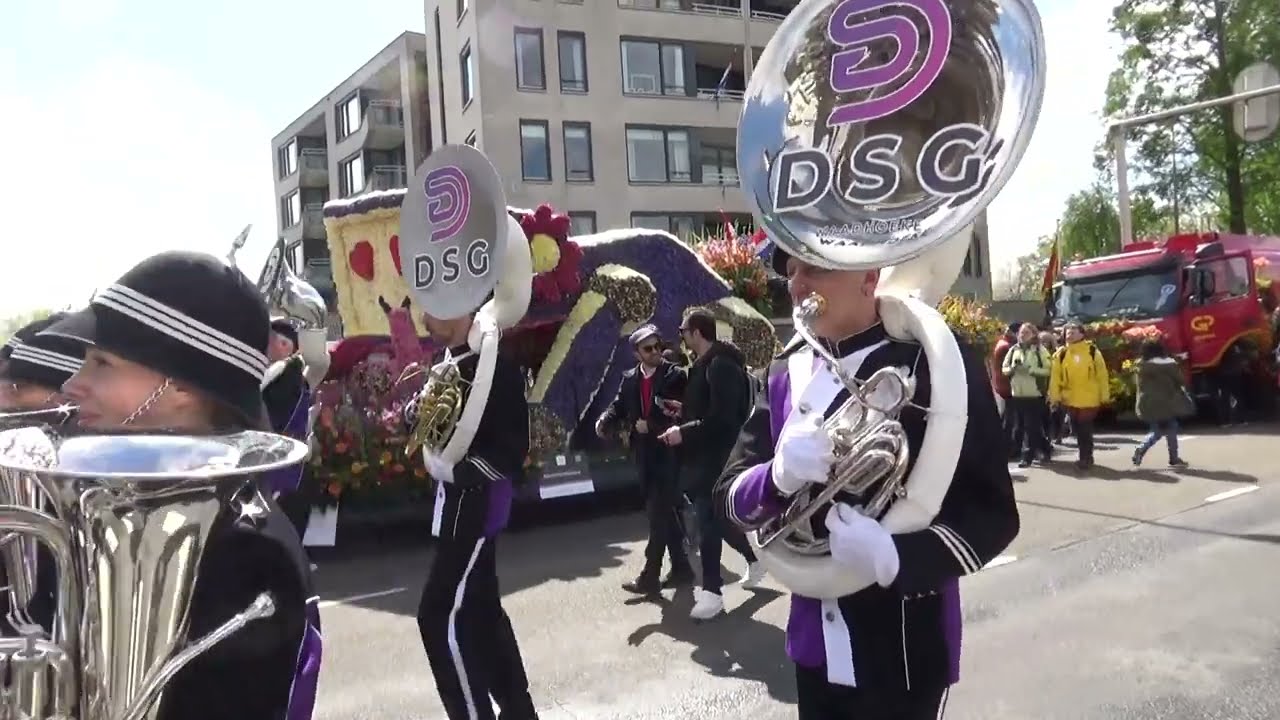 Drum en Showfanfare DSG Waadhoeke Bloemencorso Bollenstreek 2024