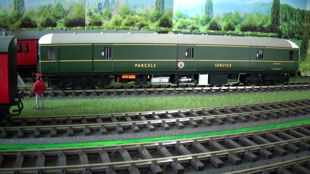 Class 128 parcels van.....or TARDIS !!?