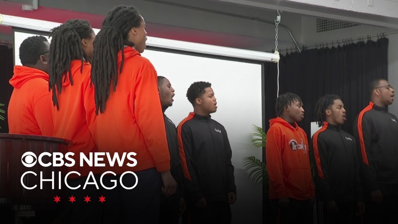 Chicago's Leo High School honors Pope Leo XIV