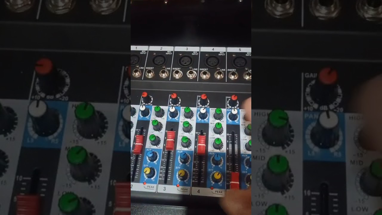 Mesa de som Lelong LE 709 ,tem insert  ou não ? Vamos fazer o Cocosond passar vergonha 🤣🤣🤣
