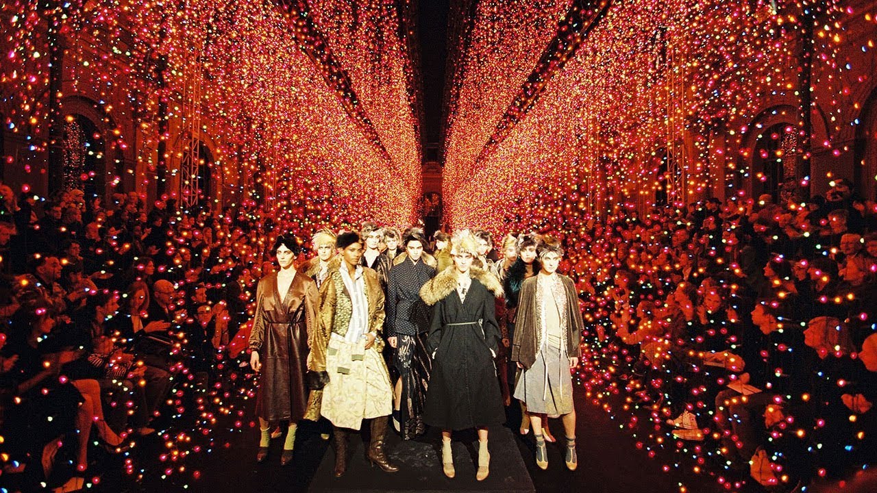DRIES VAN NOTEN 044 Women’s Autumn/Winter 2003-2004 Fashion Show