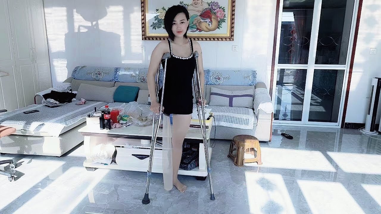 Emma: Shd lady's Foot Care and Stockings
