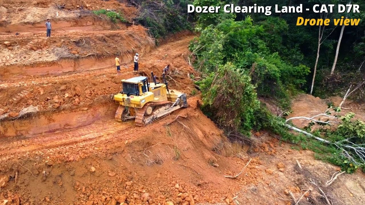 Полянистая земля в тузее - кошка D7R Одно из лучших тяжелых оборудования