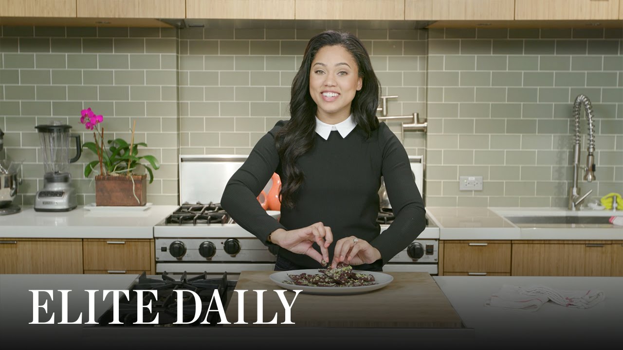 How Ayesha Curry Makes Healthy, Yet Delicious Dark Chocolate Bark [Eat With Elite]