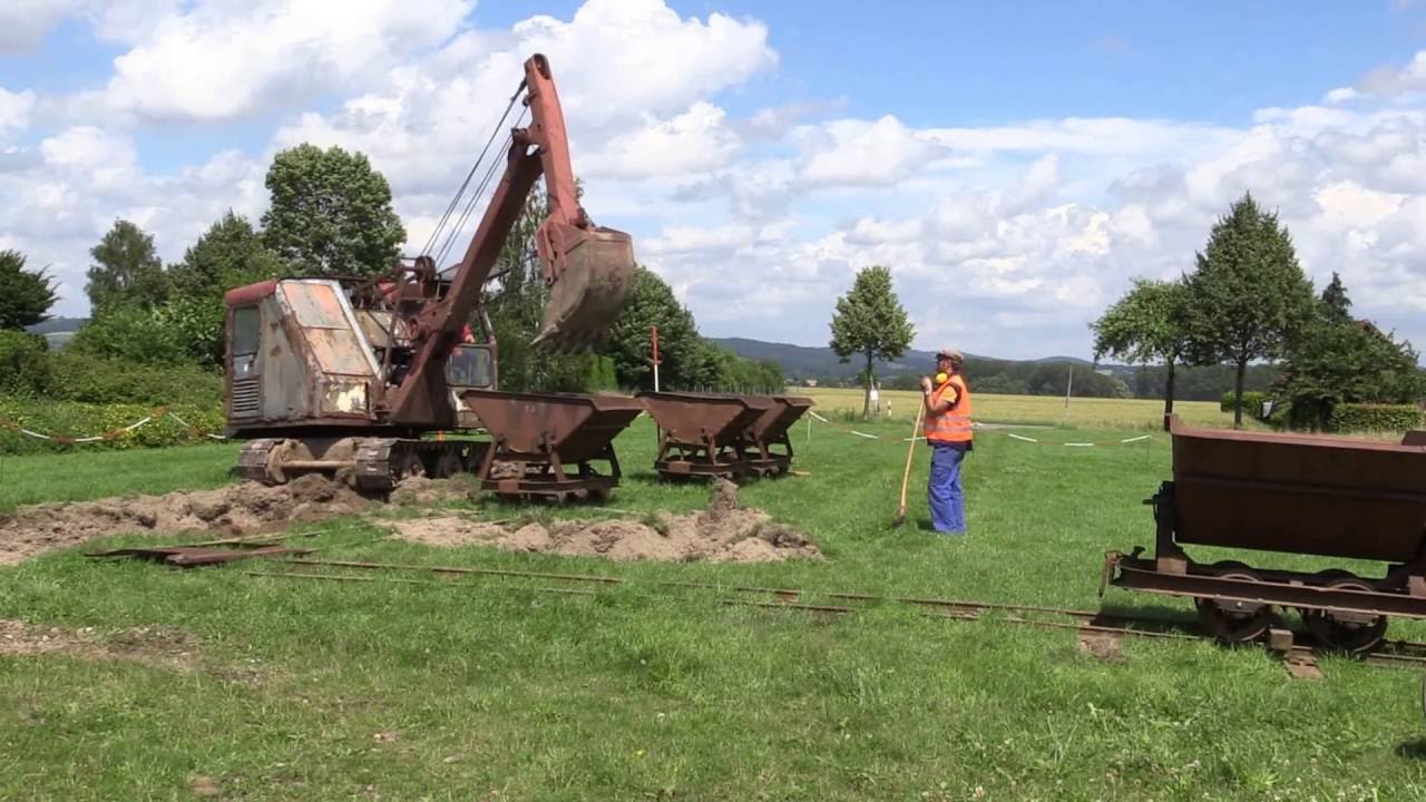 Historische Bau Fahrzeuge und Maschinen