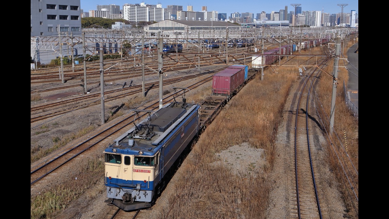 EF65 2087 出区　in東京貨物ターミナル