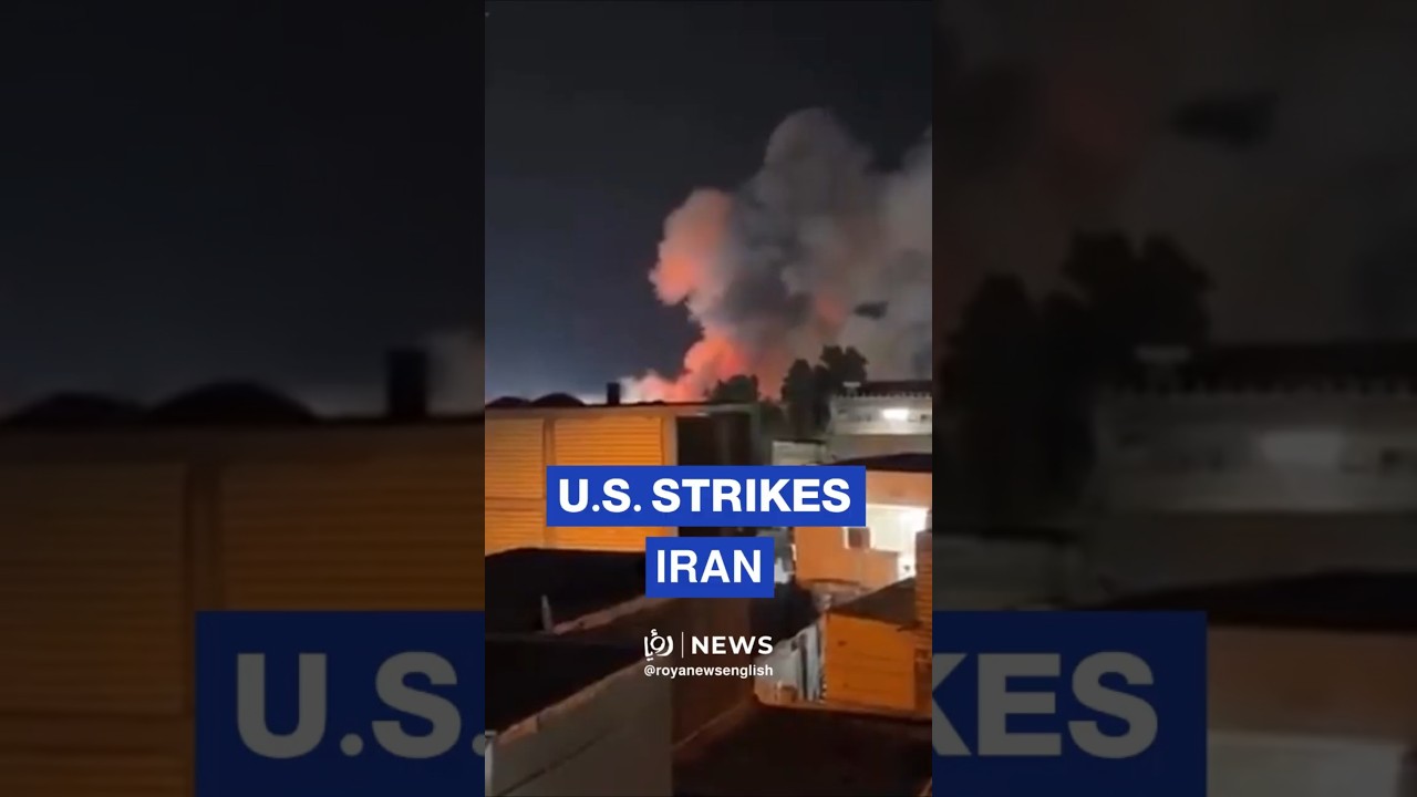Moment US aircraft strike Iran&rsquo;s Bandar Abbas