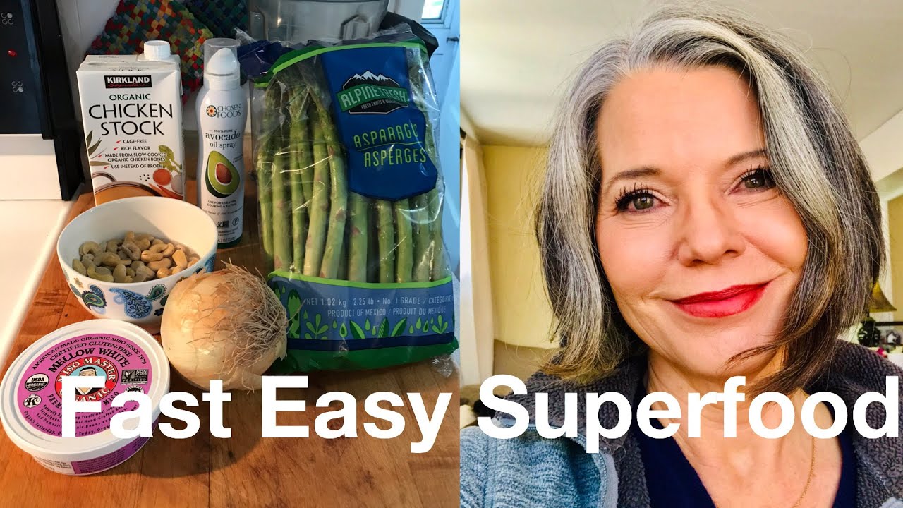 WELLNESS WEDNESDAY!!  FAST, EASY ANTIOXIDANT RICH SUPERFOOD SOUP FOR HEALTHY GLOWNG SKIN