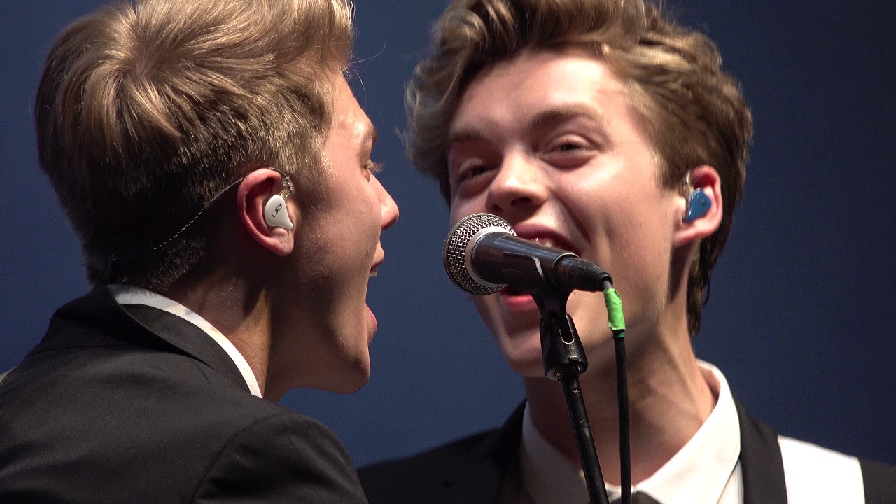 [4K] New Hope Club - Original Mashup of The Beatles songs (NHC London Show 2nd June 2018)