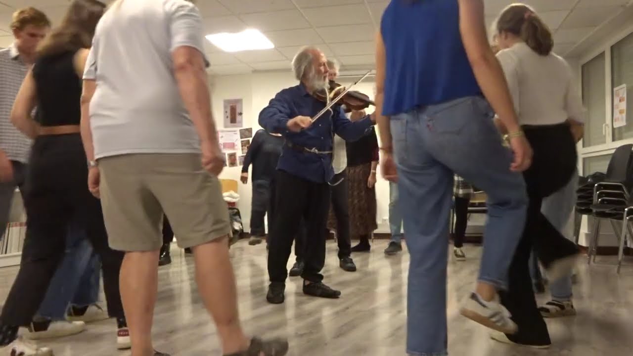 initiation à la Bourrée Berrichonne :La Bourrée du Brande d'Ardentes