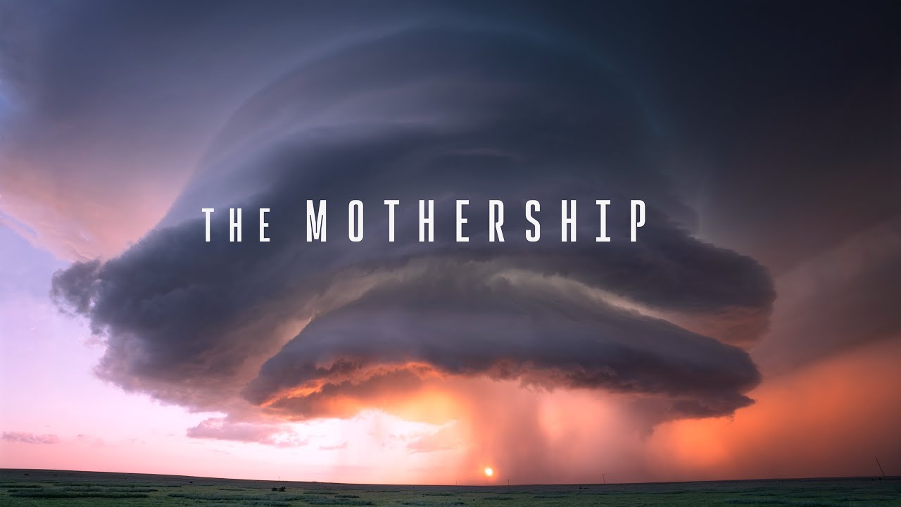 Unreal Mothership Supercell at Sunset!