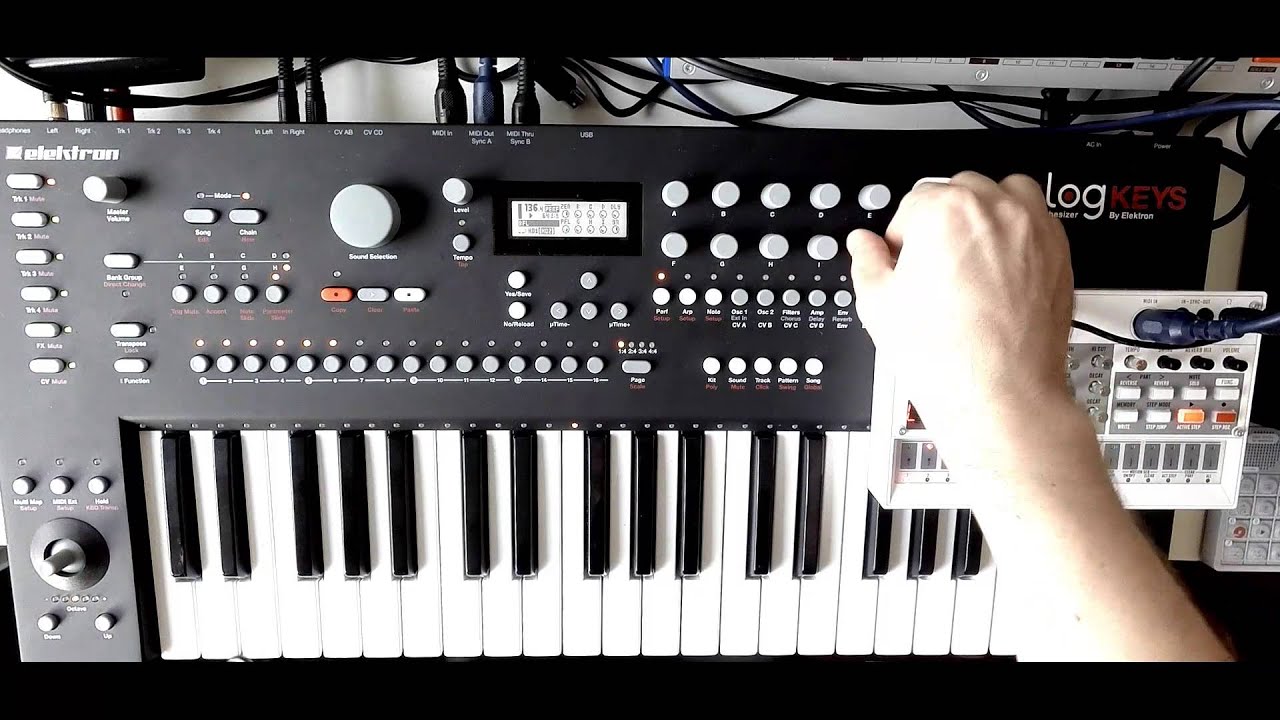 Volca Sample meets Elektron Analog Keys