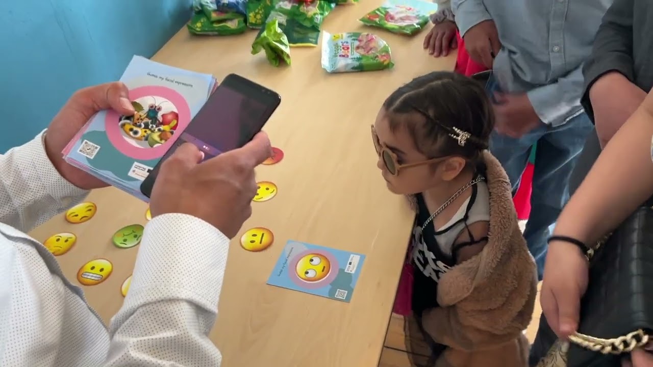 Emoji flashcards and emoji digital game videopresentation