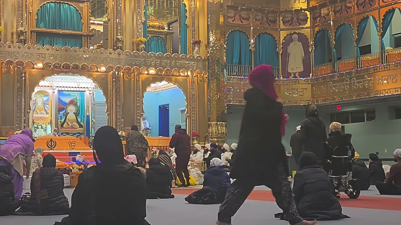 Peaceful Visit to Gurudwara Sahib 🙏 | Darshan & Kirtan ( 2 locations) | weekend special