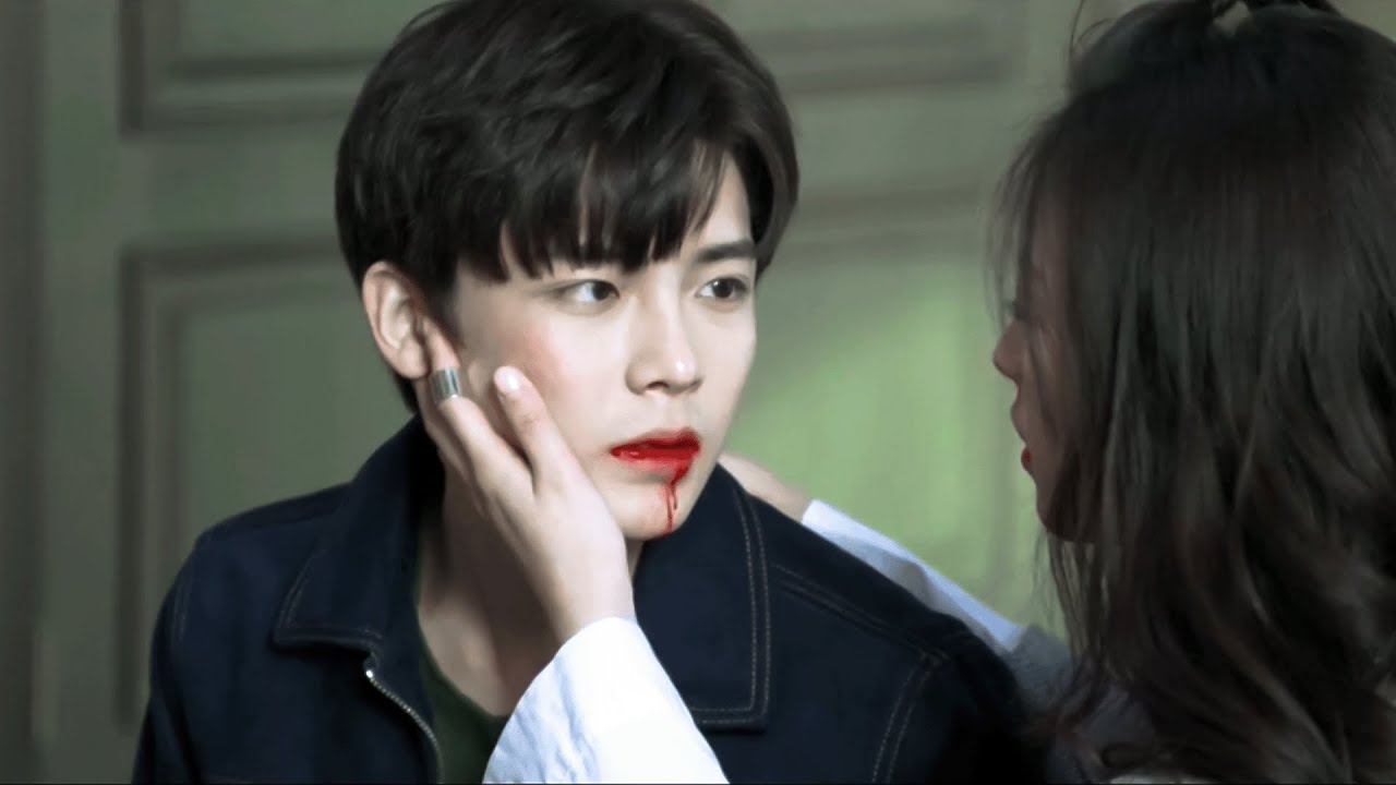 【MOVIE】黑道少爺為愛被父親暴揍，灰姑娘心疼落淚💖#2024chinesedrama #爱情 #movie #侯明昊 #周雨彤 #cdrama