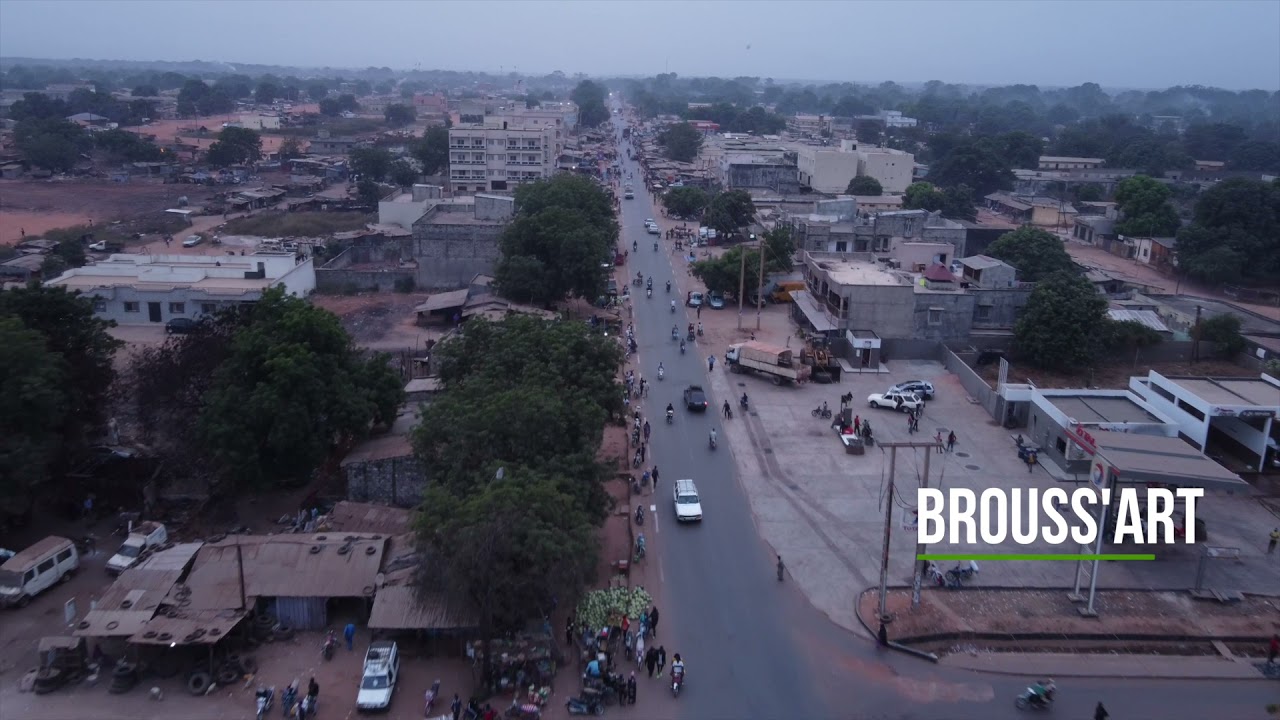 VILLE DE BIGNONA: L'extraodinaire vue a&egrave;rienne en drone (4K)