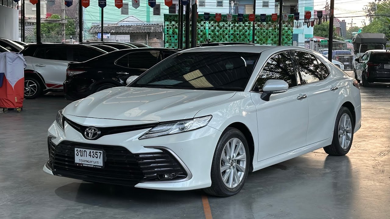รีวิว Toyota Camry2.5Sport MNC ปี2022 || รถผู้บริหารสุดหรู ราคาถูก #เพชรยนต์ #camry #โตโยต้าแคมรี่