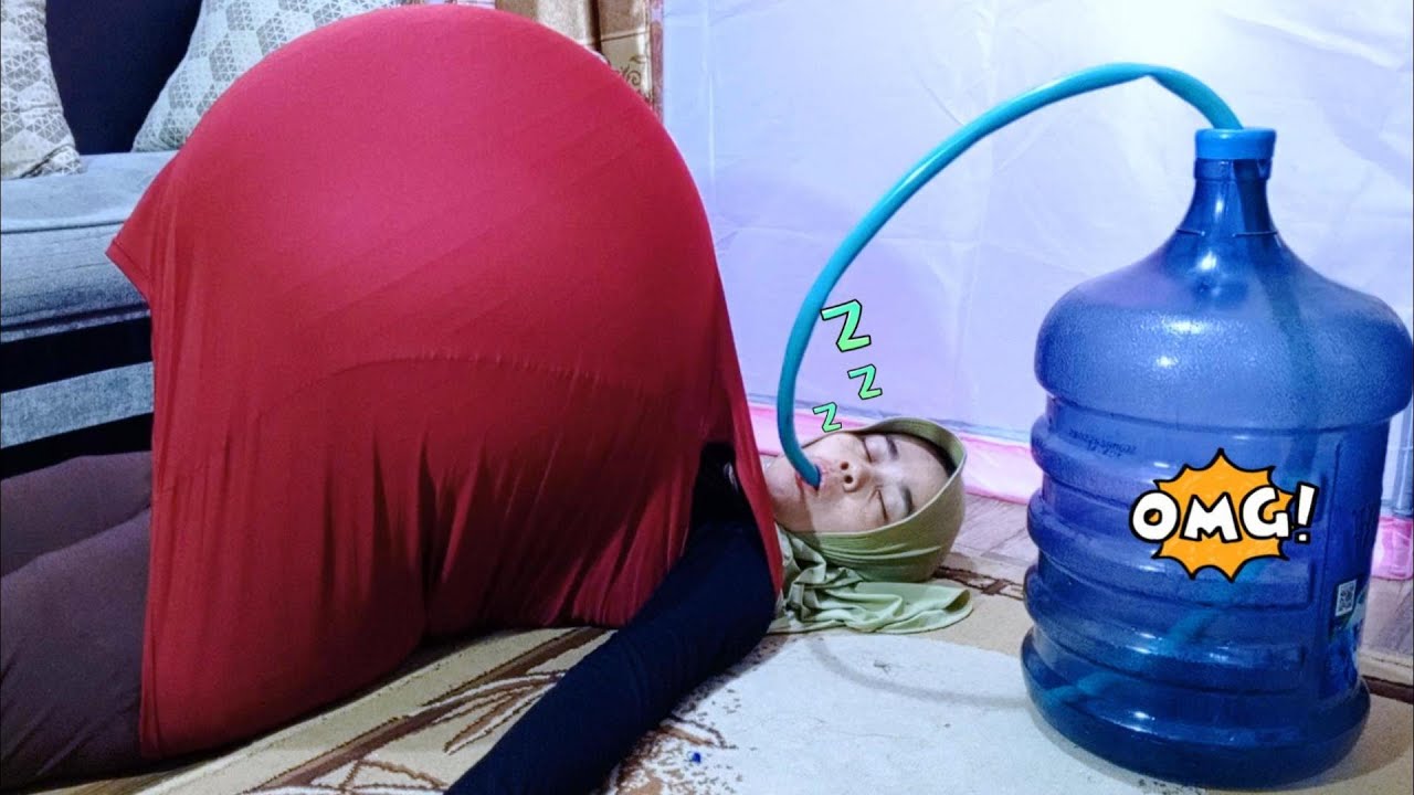 Mama Ketiduran : minum es : se : galon  : Perutnya  jadi : Buncit : Melahirkan bayi jumbo