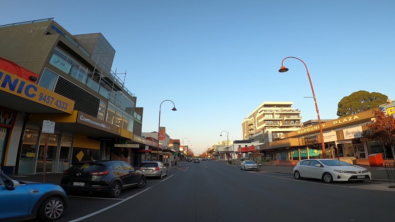 Driving Melbourne - Heidelberg West to Heidelberg - Bell  & Burgundy Sts - Melbourne, Australia
