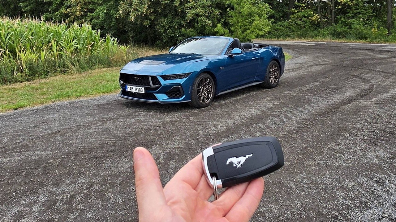 2026 Ford Mustang GT Convertible 5.0 V8 Silent Walkaround | Adriatic Blue Metallic | 4K #nowords