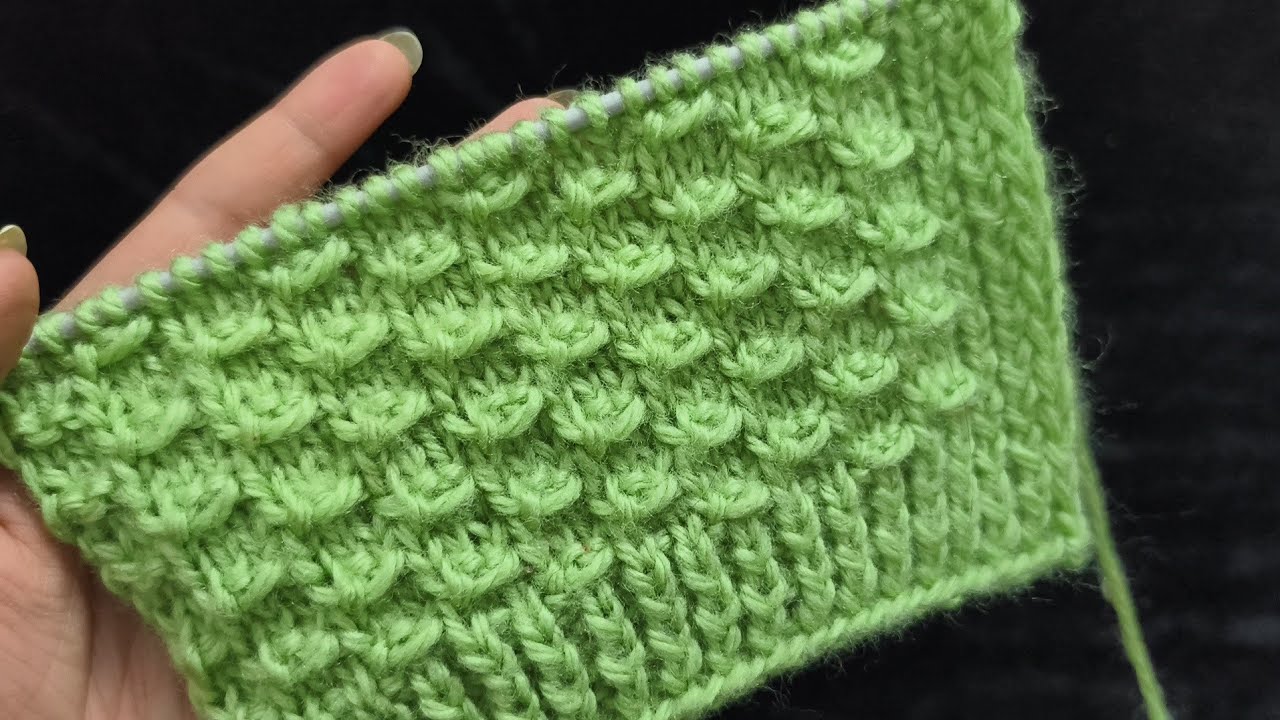 Green sweater design // design for thick wool // Easy and elegant knitting pattern for sweater 😍//