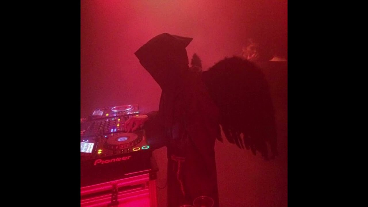 FREE Crystal Castles x Akiaura Type Beat 