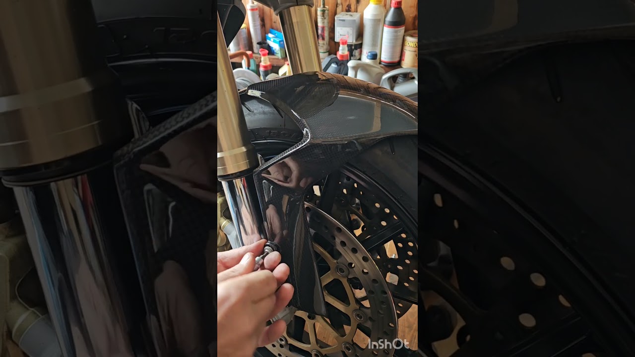 Ducati Monster - Carbon front fender