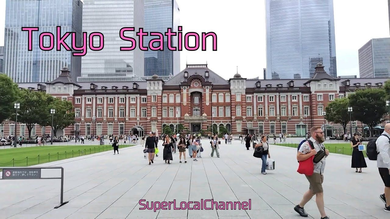 Walking around Tokyo Station (Marunouchi Area), Tokyo, Japan