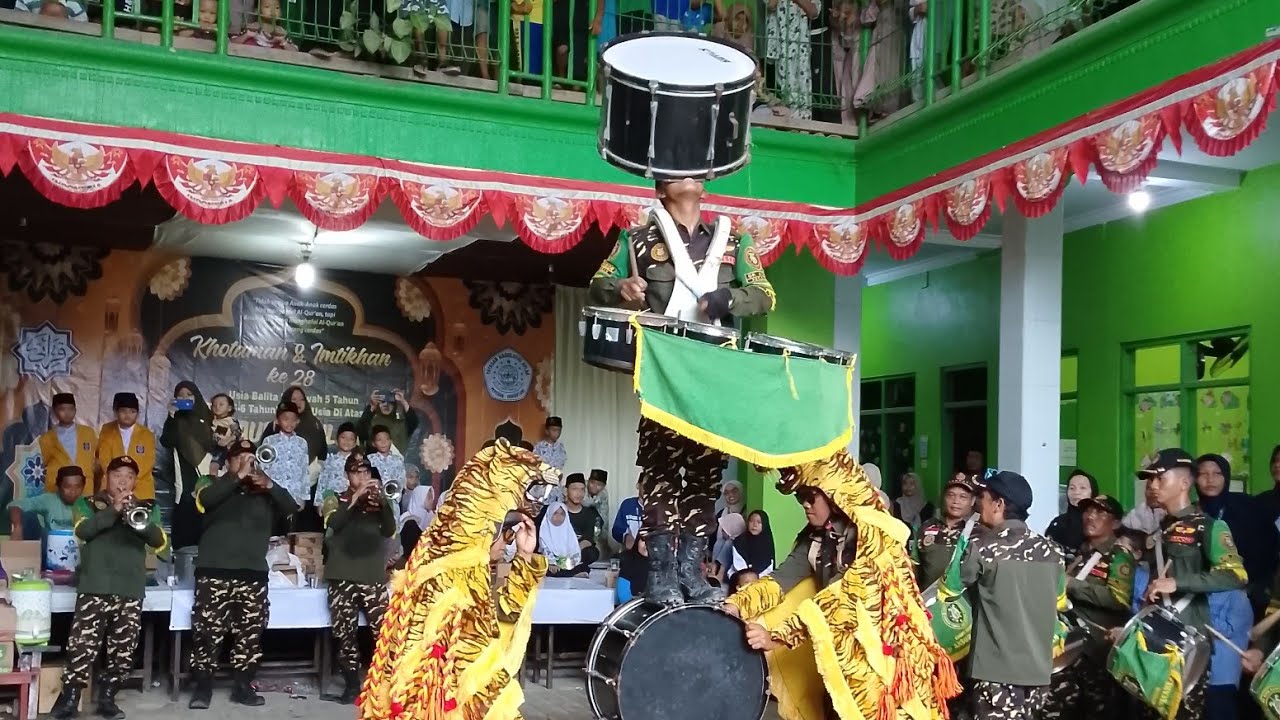 W.O.W ...  aksi Corps Drumband GP ANSOR di TPQ MDTU RAUDLOTUL  AFLAH Pepedan Dukuhturi 