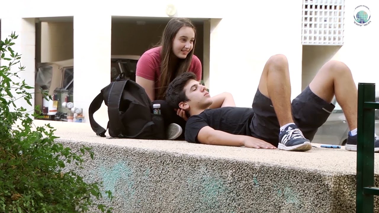 אוסקר ערמונים 2016 - לבד בעולם